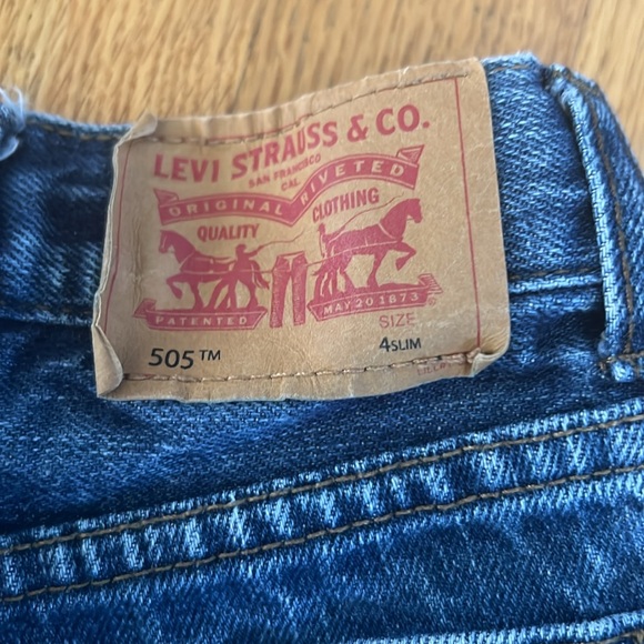 Levi’s 505 Medium Wash Jean Size 4 SLIM - Picture 6 of 8